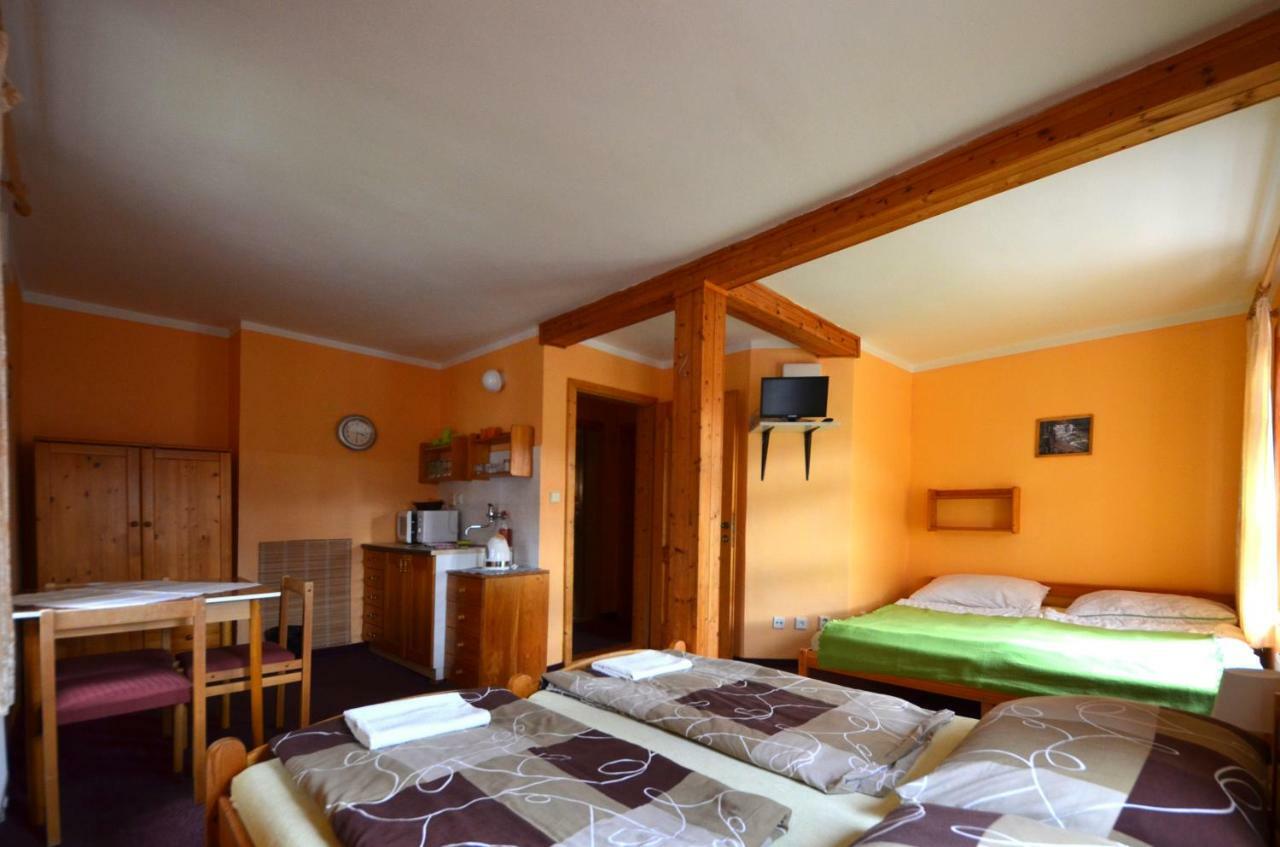 Pension Centrum Špindlerŭv Mlýn Buitenkant foto