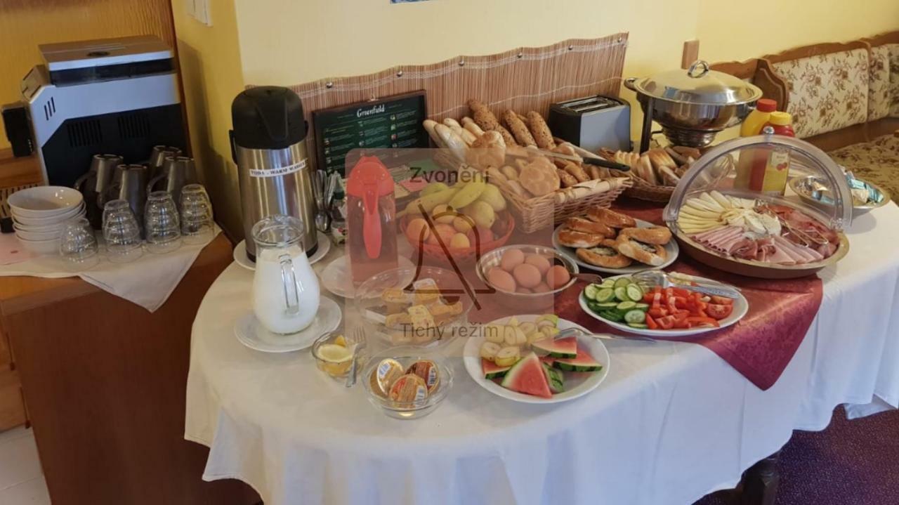 Pension Centrum Špindlerŭv Mlýn Buitenkant foto